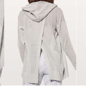 Lululemon still movement wrap size 8